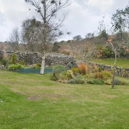 بيت للعطل Hill Top Barn