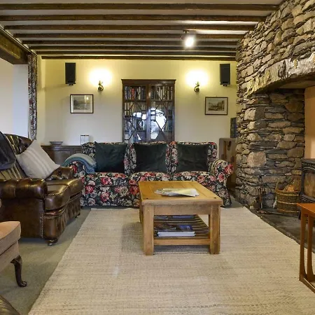 بيت للعطل Hill Top Barn